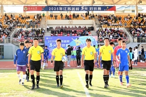 2025年江苏名校足球对抗赛第一回合开赛