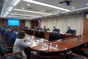 省政协主席张义珍赴省教育厅走访调研